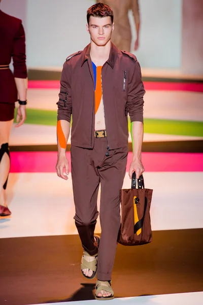 Look 32